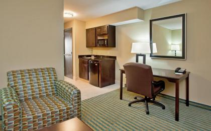 Holiday Inn Columbia East an IHG Hotel - image 8