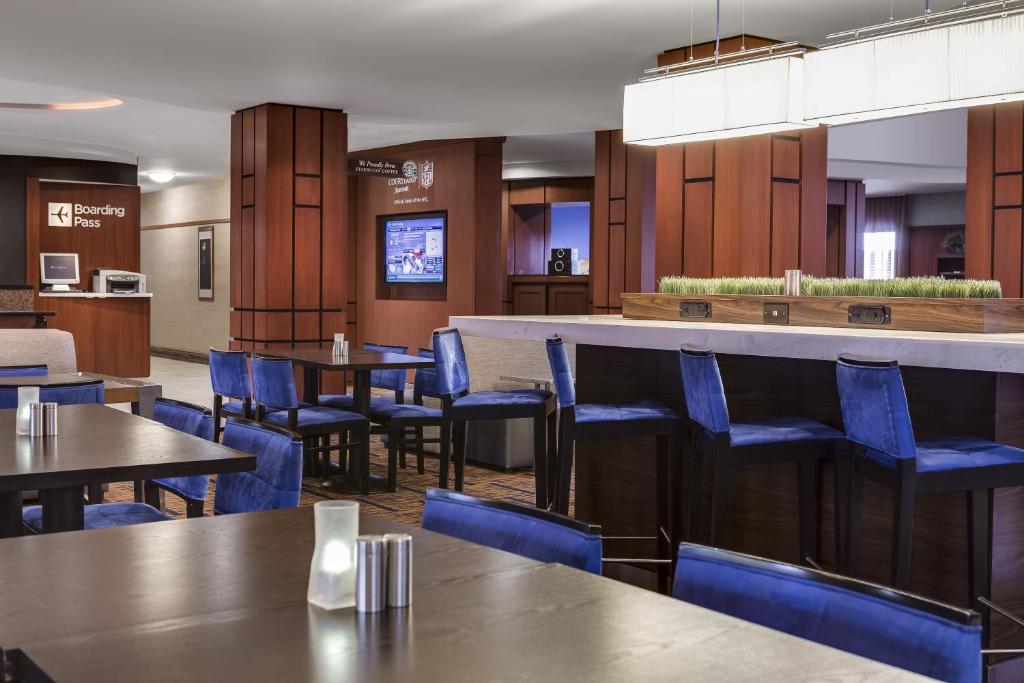 Courtyard by Marriott Columbia - image 7