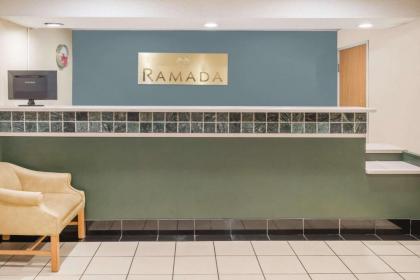 Ramada by Wyndham Columbia - image 9