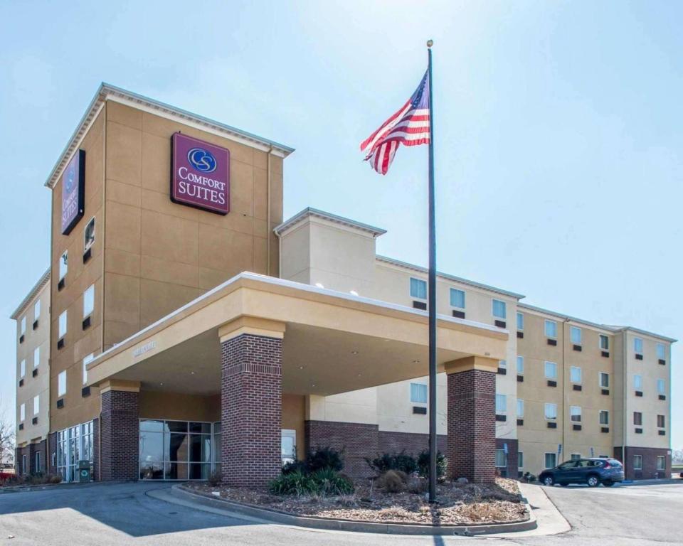 Comfort Suites Columbia - main image