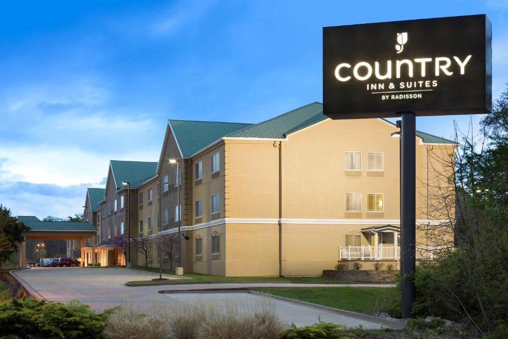 Country Inn & Suites by Radisson Columbia MO - main image