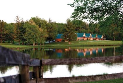 Cozy Columbia Cabin with Shared Lake Dock! - image 10