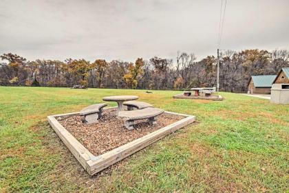 Lakefront Columbia Cabin with Dock and Peaceful Views! - image 8