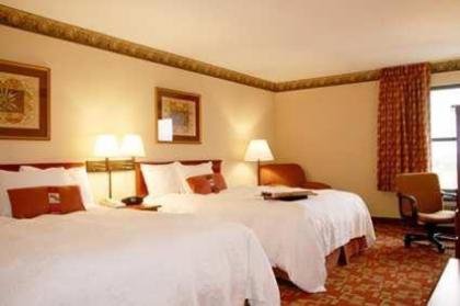 Hampton Inn Columbia - image 3