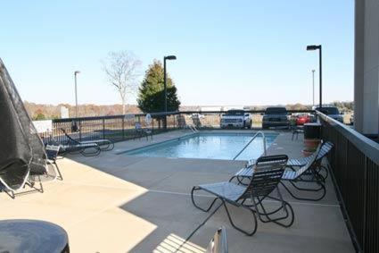 Hampton Inn Columbia - image 5