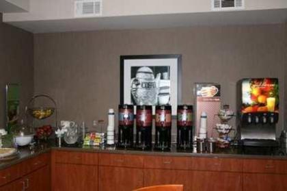 Hampton Inn Columbia - image 7