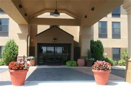 Hampton Inn Columbia - image 9