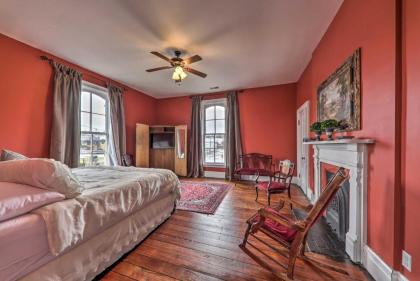 Historic Gem with Front Porch - Walk to Town Square! - image 9