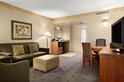 Embassy Suites Columbia - Greystone - image 4