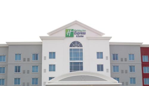 Holiday Inn Express Hotel & Suites Columbia-Fort Jackson an IHG Hotel - main image