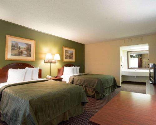 Rodeway Inn Harbison Area - image 5