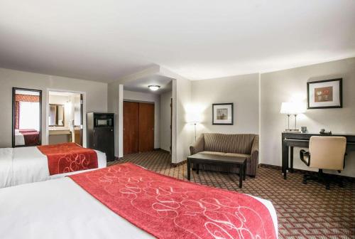 Comfort Suites Columbia Northeast - Fort Jackson - image 2