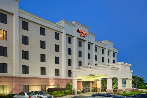 Hampton Inn Columbus-North - image 2