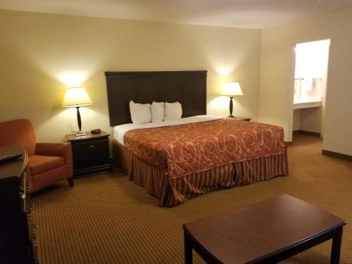 InTown Suites Extended Stay Columbus - image 4