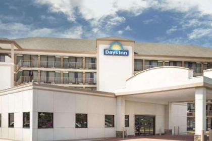 Days Inn by Wyndham Columbus North Fort Benning