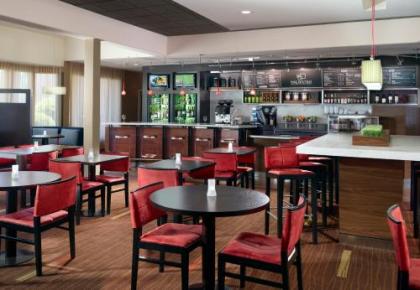 Courtyard by Marriott Columbus - image 1