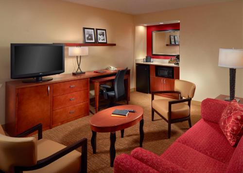 Courtyard by Marriott Columbus - image 3