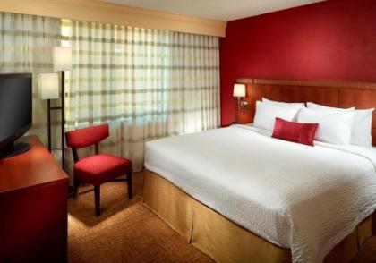 Courtyard by Marriott Columbus - image 4