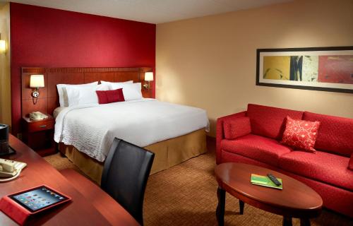 Courtyard by Marriott Columbus - image 5