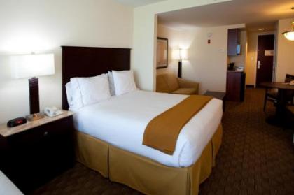 Holiday Inn Express & Suites Columbus at Northlake an IHG Hotel - image 2