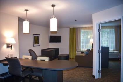 Candlewood Suites Columbus-Northeast an IHG Hotel - image 2