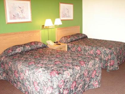 Columbus Inn & Suites - image 6