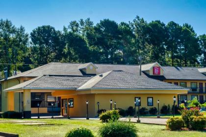 Red Roof Inn Columbus MS - image 11