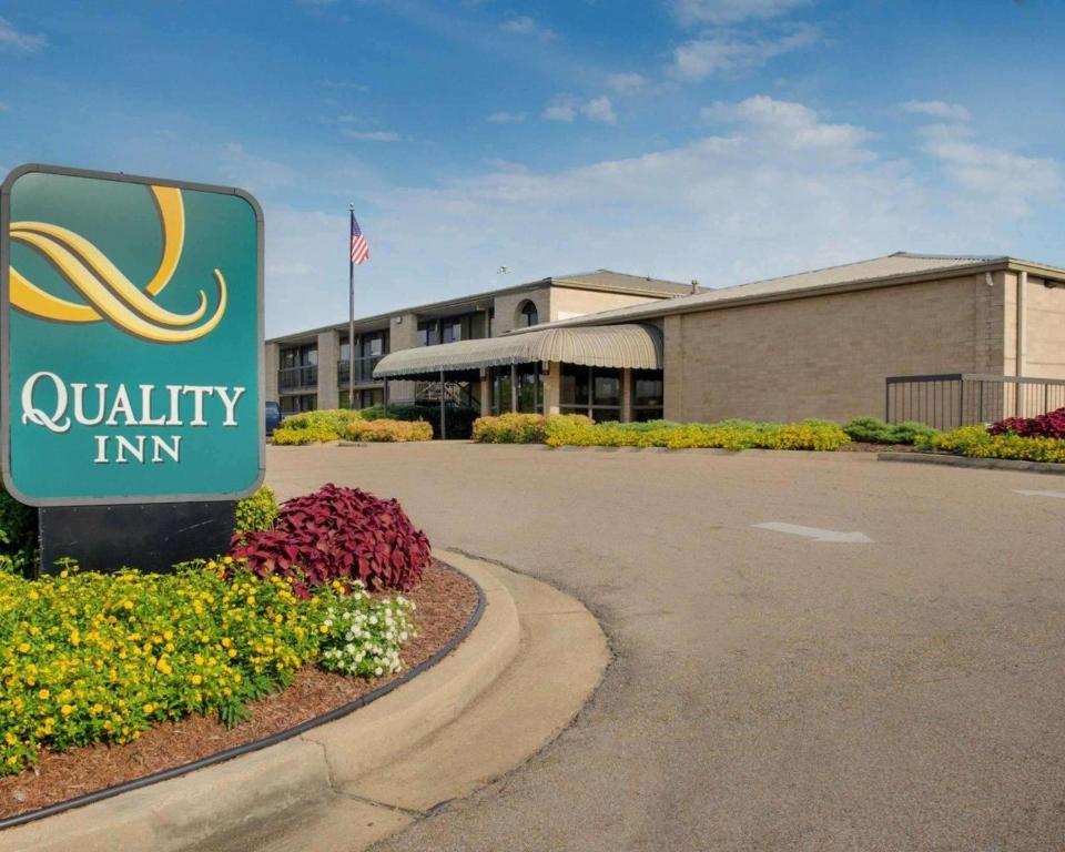 Quality Inn Columbus - main image