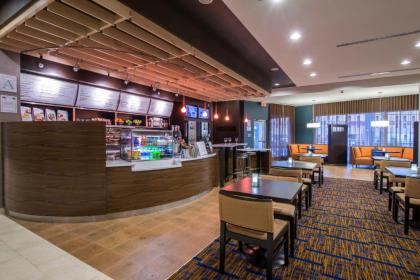 Courtyard by Marriott Columbus - image 11