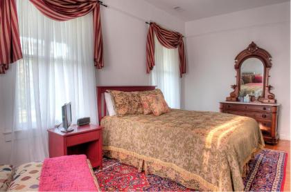 The Jackie O' House Bed and Breakfast - image 13