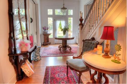 The Jackie O' House Bed and Breakfast - image 2