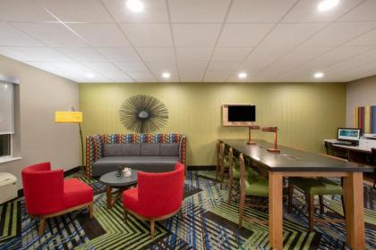 Holiday Inn Express Hotel & Suites Columbus an IHG Hotel - image 5