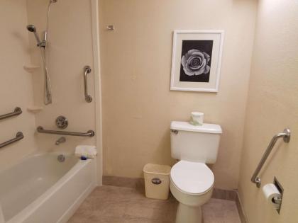 Best Western Bordentown Inn - image 10