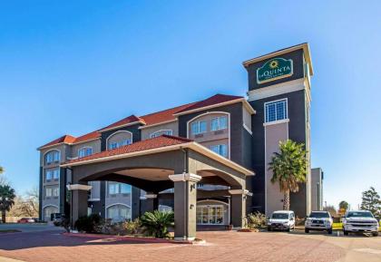 La Quinta by Wyndham Columbus TX - image 11