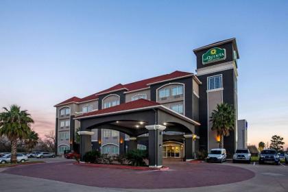 La Quinta by Wyndham Columbus TX - image 12