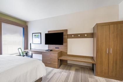 Holiday Inn Express Hotel & Suites Columbus an IHG Hotel - image 12