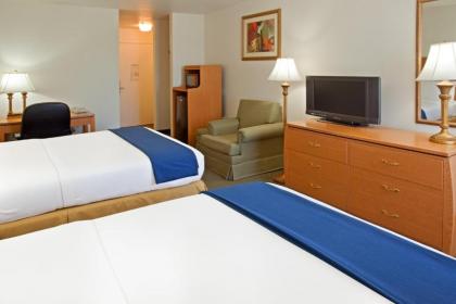 Holiday Inn Express Hotel & Suites Columbus an IHG Hotel - image 6