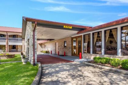 Americas Best Value Inn Columbus - image 3