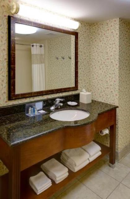 Hampton Inn & Suites Columbus Polaris - image 4