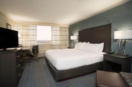 Holiday Inn Columbus Downtown - Capitol Square an IHG Hotel - image 3