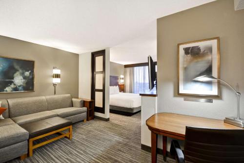 Hyatt Place Columbus Worthington - image 2