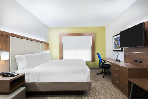 Holiday Inn Express & Suites - Columbus Airport East an IHG Hotel - image 3