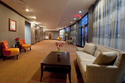 Holiday Inn Columbus-Hilliard an IHG Hotel - image 3