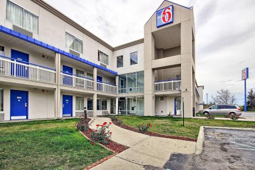 Motel 6-Columbus OH - West - main image