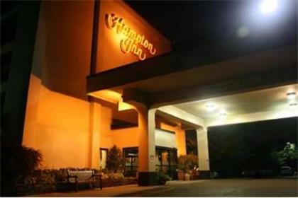 Hampton Inn Long Island/Commack - image 12