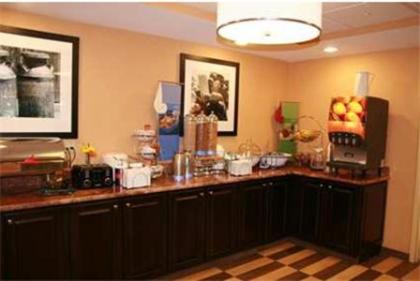 Hampton Inn Long Island/Commack - image 15