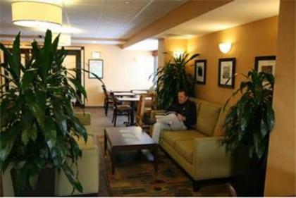 Hampton Inn Long Island/Commack - image 8