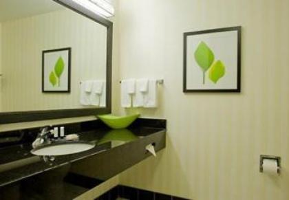 Fairfield Inn & Suites by Marriott Commerce - image 13