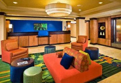 Fairfield Inn & Suites by Marriott Commerce - image 3