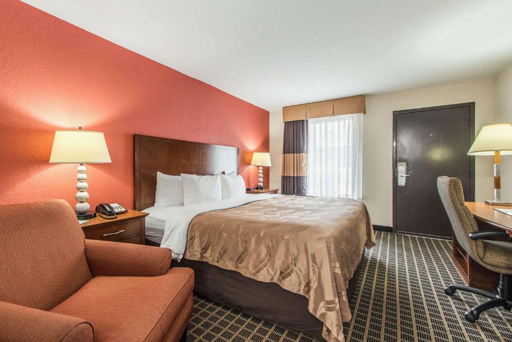 Quality Inn Commerce - main image